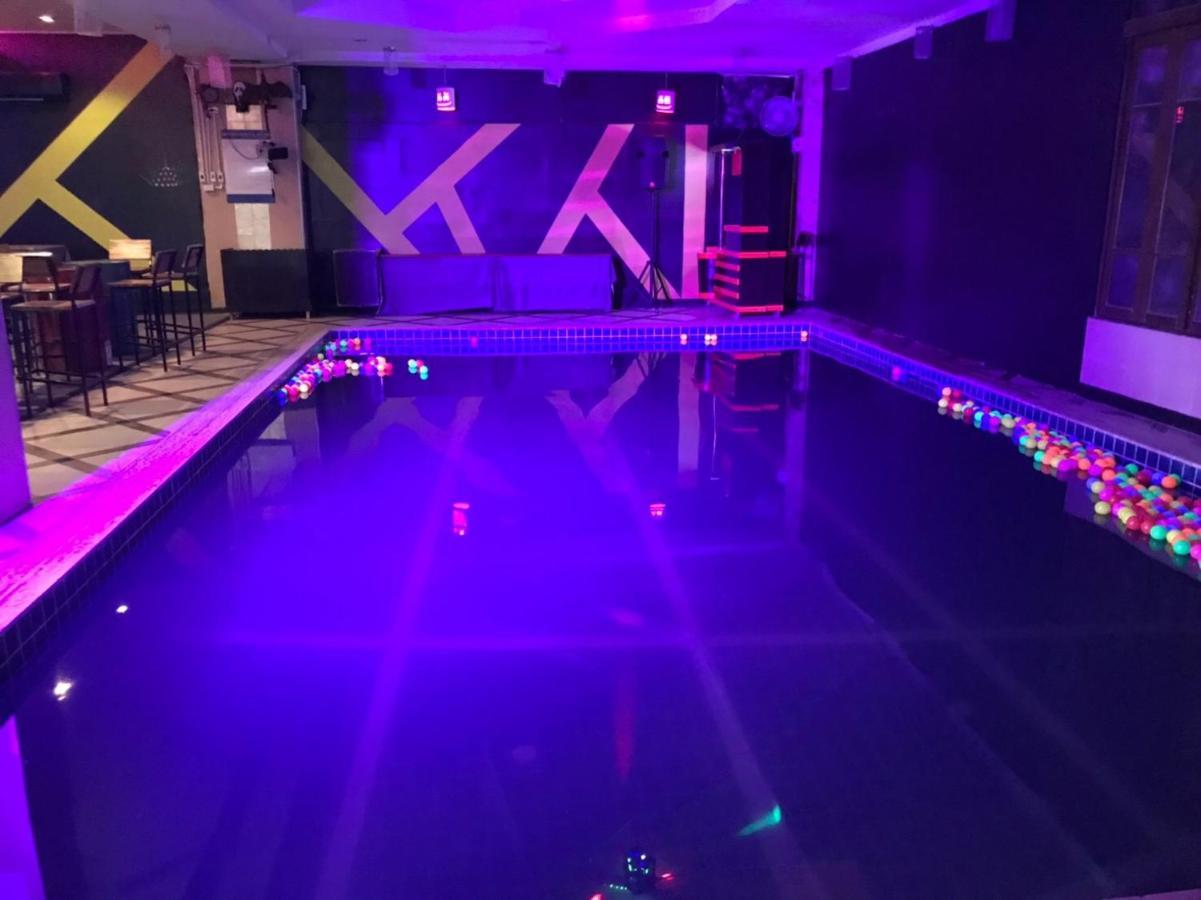 Отель Pattaya Loft Экстерьер фото