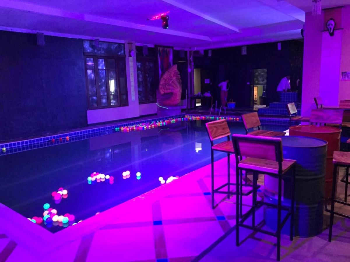 Отель Pattaya Loft Экстерьер фото