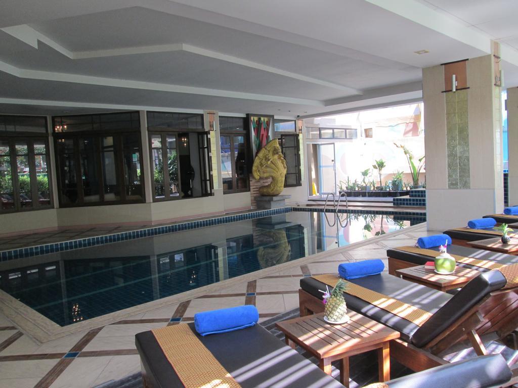 Отель Pattaya Loft Экстерьер фото